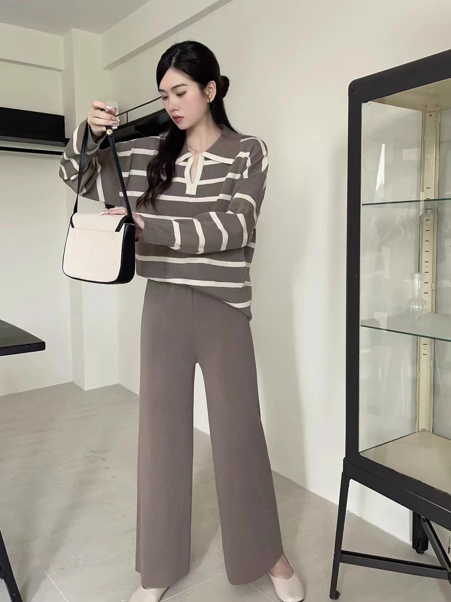 Casual Knitted Two Piece Set for Women Contrast Color Striped Long Sleeve Pullover Sweater + Wide Leg Pants Sets Korean Fashion
Casual Knitted Two Piece Set for Women Contrast Color Striped Long Sleeve Pullover Sweater + Wide Leg Pants Sets Korean Fashion