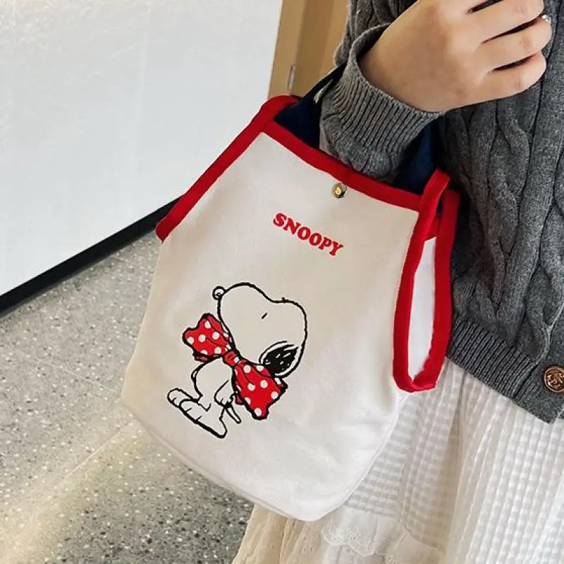 Аниме Kawaii Snoopy сумка, сумка через плечо, Холщовая Сумка, прочная, с мультяшным принтом Snoopy, повседневная сумка для хранения, износостойкая
Аниме Kawaii Snoopy сумка, сумка через плечо, Холщовая Сумка, прочная, с мультяшным принтом Snoopy, повседневная сумка для хранения, износостойкая