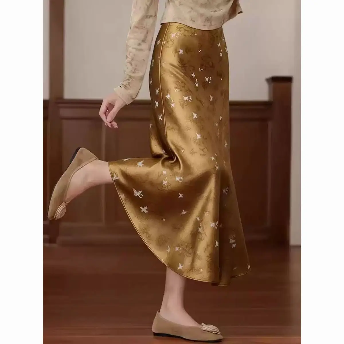 Golden Butterfly Print Fishtail Skirt Chinese Skirt High Waist Long Skirt
Golden Butterfly Print Fishtail Skirt Chinese Skirt High Waist Long Skirt
