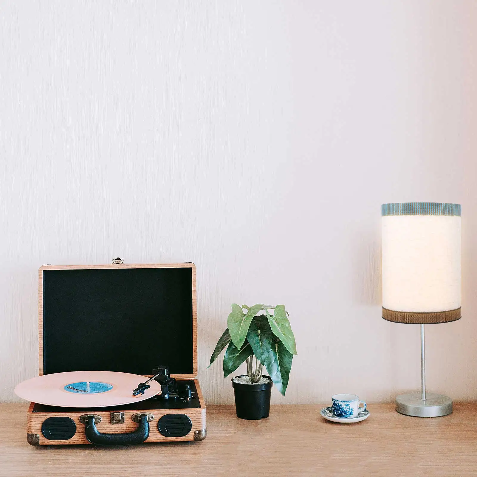 1pc Straight Cylinder Lamp Shade Fabric For Table Desk Floor Lamp Soft Warm Light Home Decor Replacement Cover Indoor Lighting
1pc Straight Cylinder Lamp Shade Fabric For Table Desk Floor Lamp Soft Warm Light Home Decor Replacement Cover Indoor Lighting