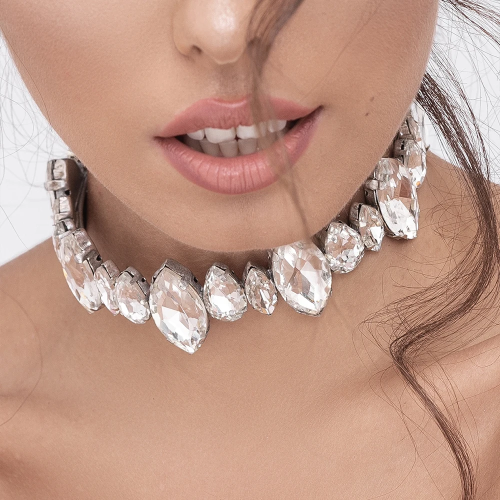 XSBODY Bling Geometric Choker Chain Adjustable Y2k Clavicle Accessories Creative Shape Rhinestone Necklace Jewelry Party Gift
XSBODY Bling Geometric Choker Chain Adjustable Y2k Clavicle Accessories Creative Shape Rhinestone Necklace Jewelry Party Gift