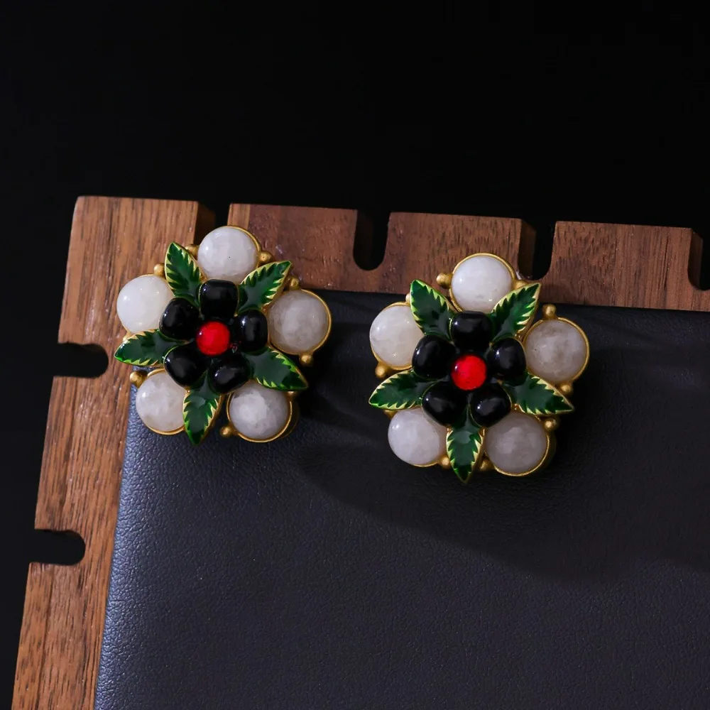 Retro Palace Enamel Leaf Stone Flower Earrings, Medieval Niche Fashion Simple Earrings, Heavy Industry Natural Stone Earrings
Retro Palace Enamel Leaf Stone Flower Earrings, Medieval Niche Fashion Simple Earrings, Heavy Industry Natural Stone Earrings