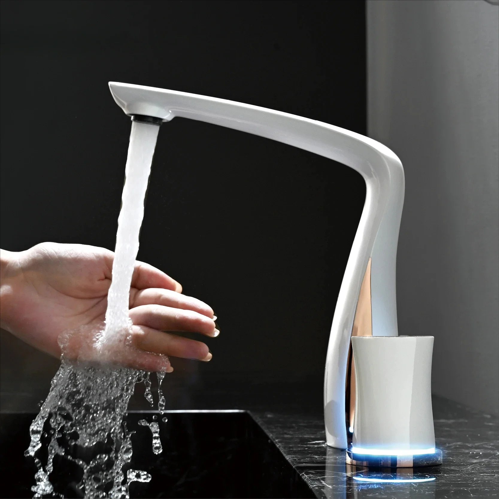 Luxury Brass White Bathroom Faucet LED Light Design with Single Handle, 2-hole Cold and Hot Dual Control Basin Tap
Luxury Brass White Bathroom Faucet LED Light Design with Single Handle, 2-hole Cold and Hot Dual Control Basin Tap