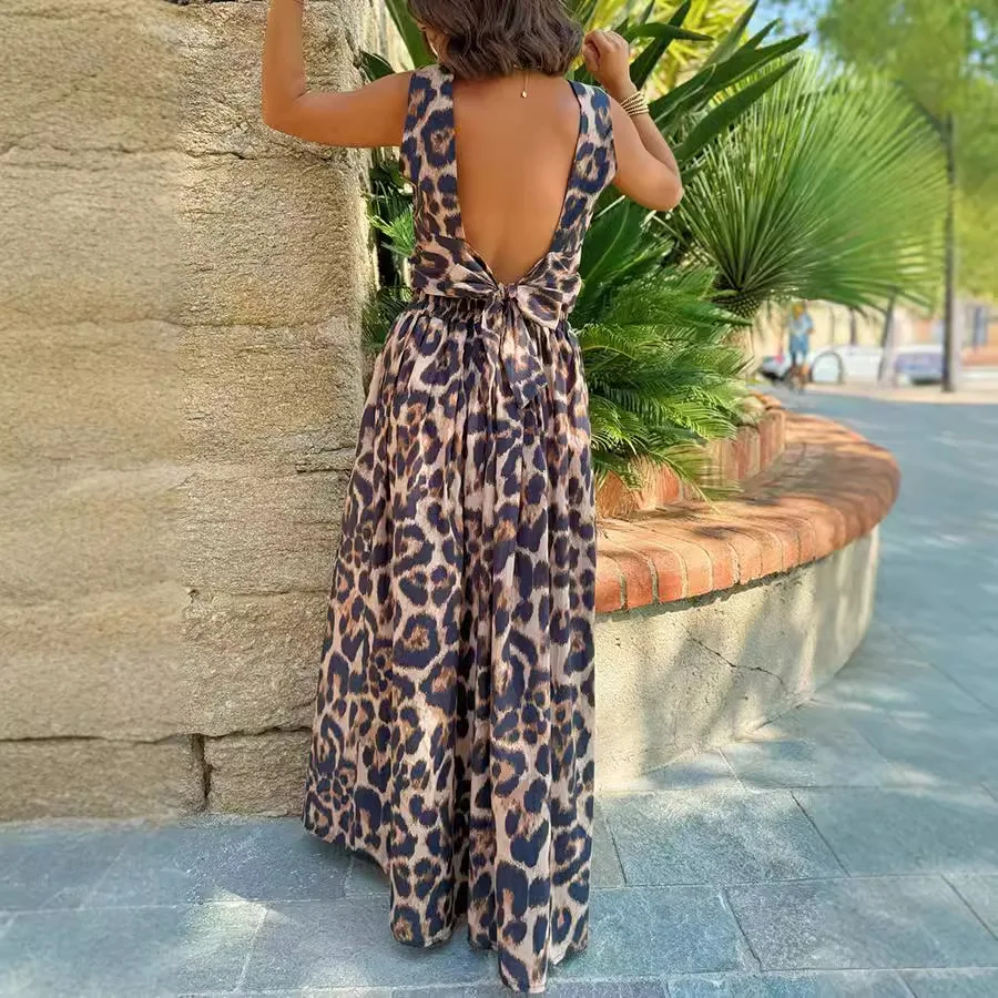 DSMTRC Holiday Beachwear Two Piece Skirts Outfit for Woman Sleeveless Backless Lace Up Crop Top+A-line Long Skirts Leopard Print
DSMTRC Holiday Beachwear Two Piece Skirts Outfit for Woman Sleeveless Backless Lace Up Crop Top+A-line Long Skirts Leopard Print
