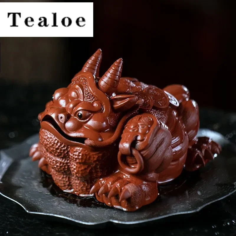 Handmade Lucky Golden Toad Statue Ornaments High-end Yixing Purple Clay Tea Pet Sculpture Crafts Tea Set Decoration Collection
Handmade Lucky Golden Toad Statue Ornaments High-end Yixing Purple Clay Tea Pet Sculpture Crafts Tea Set Decoration Collection