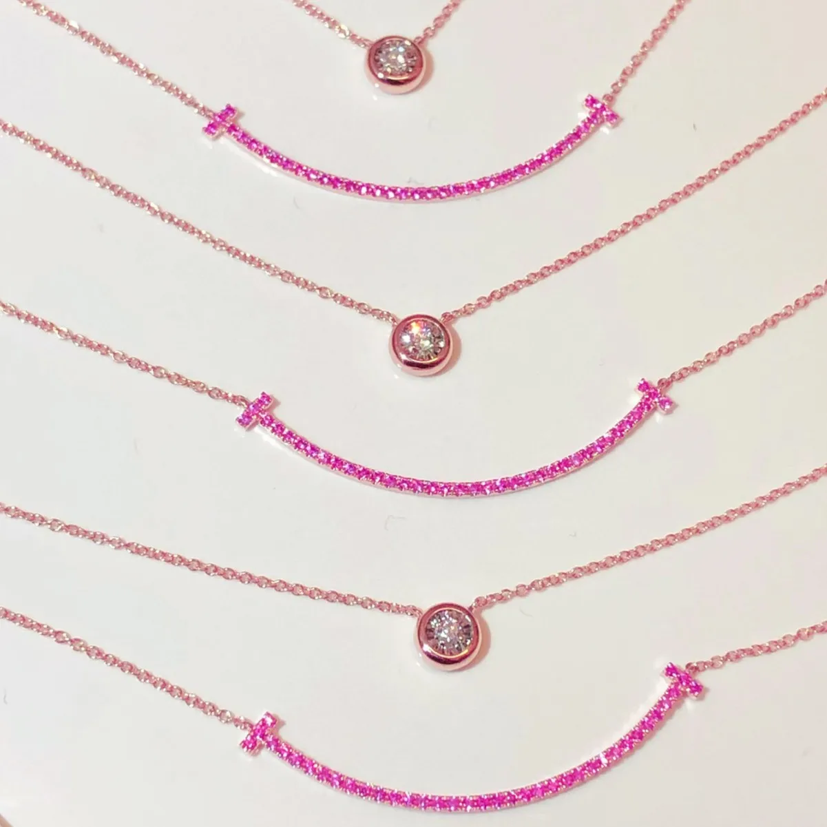 Классическое ожерелье из серебра 925 пробы с улыбкой, розовое золото 18 карат, розовый турмалин, цепочка для свитера, пасьянс с бриллиантами CZ, колье, ювелирные изделия
Классическое ожерелье из серебра 925 пробы с улыбкой, розовое золото 18 карат, розовый турмалин, цепочка для свитера, пасьянс с бриллиантами CZ, колье, ювелирные изделия