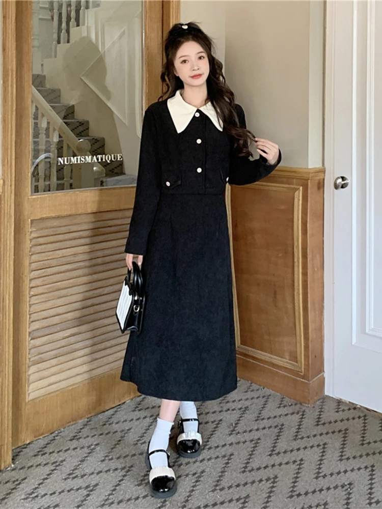 Corduroy Doll Collar Short Sleeve Long Coat Midi Skirt Spring Autumn 2023 New Two Piece Set Polyester Fabric Ladies Fashion
Corduroy Doll Collar Short Sleeve Long Coat Midi Skirt Spring Autumn 2023 New Two Piece Set Polyester Fabric Ladies Fashion