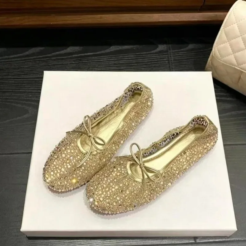 Women's Single Buckle Round Toe Pumps Comfortable Flat Sole Rhinestone Soft Sole Single Shoes
Women's Single Buckle Round Toe Pumps Comfortable Flat Sole Rhinestone Soft Sole Single Shoes