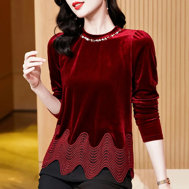 Autumn Winter New Long Sleeved O-Neck Women's T-Shirt Fashion Casual Solid Color Velvet Lace Shirt Patchwork Bead Tops
Autumn Winter New Long Sleeved O-Neck Women's T-Shirt Fashion Casual Solid Color Velvet Lace Shirt Patchwork Bead Tops