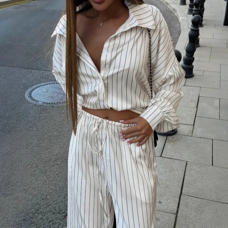 Spring Summer 2026 New Fashion Striped Long Sleeve Shirt Set Women's Cardigan Two-Piece Set
Spring Summer 2026 New Fashion Striped Long Sleeve Shirt Set Women's Cardigan Two-Piece Set