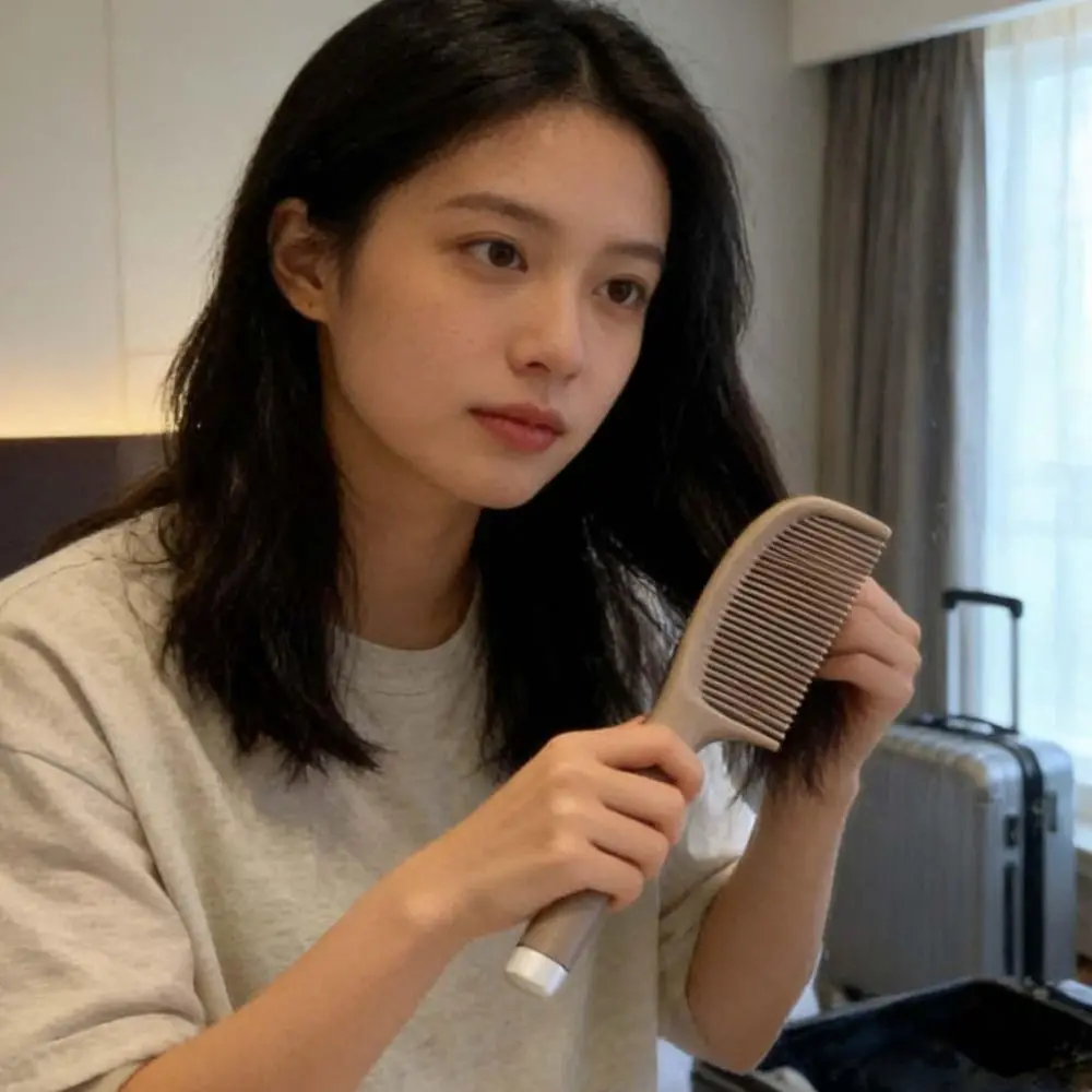 New Anti-Static Coffee Grounds Comb Oil-removing Tangle-free Fluffy Comb Hair Comb Create Smooth and Beautiful Hair
New Anti-Static Coffee Grounds Comb Oil-removing Tangle-free Fluffy Comb Hair Comb Create Smooth and Beautiful Hair