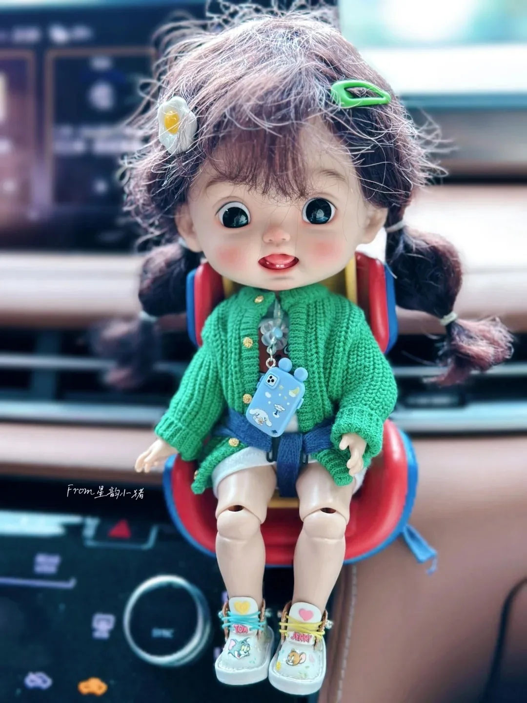 Новая кукла Qbaby 1/6 bjd на заказ nuonuo 3 Язык девочка Макияж опционально для высокого качества Спот Бесплатная доставка
Новая кукла Qbaby 1/6 bjd на заказ nuonuo 3 Язык девочка Макияж опционально для высокого качества Спот Бесплатная доставка