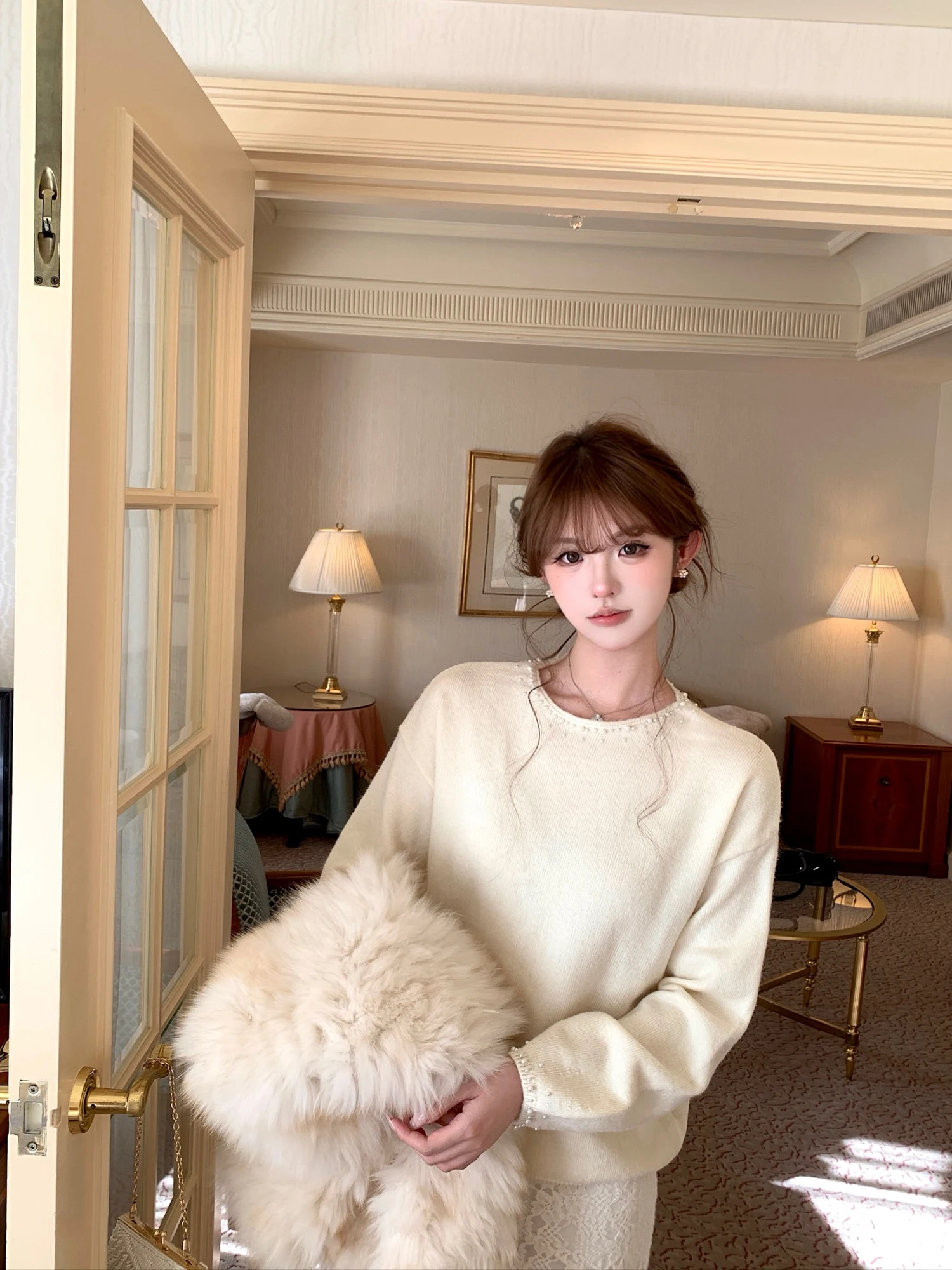 Soft Gentle Knitted Pearl Snowflake Rabbit Fur Sweater Women's Long Sve Inner Wear Casual Sle Pure E-commerce S
Soft Gentle Knitted Pearl Snowflake Rabbit Fur Sweater Women's Long Sve Inner Wear Casual Sle Pure E-commerce S