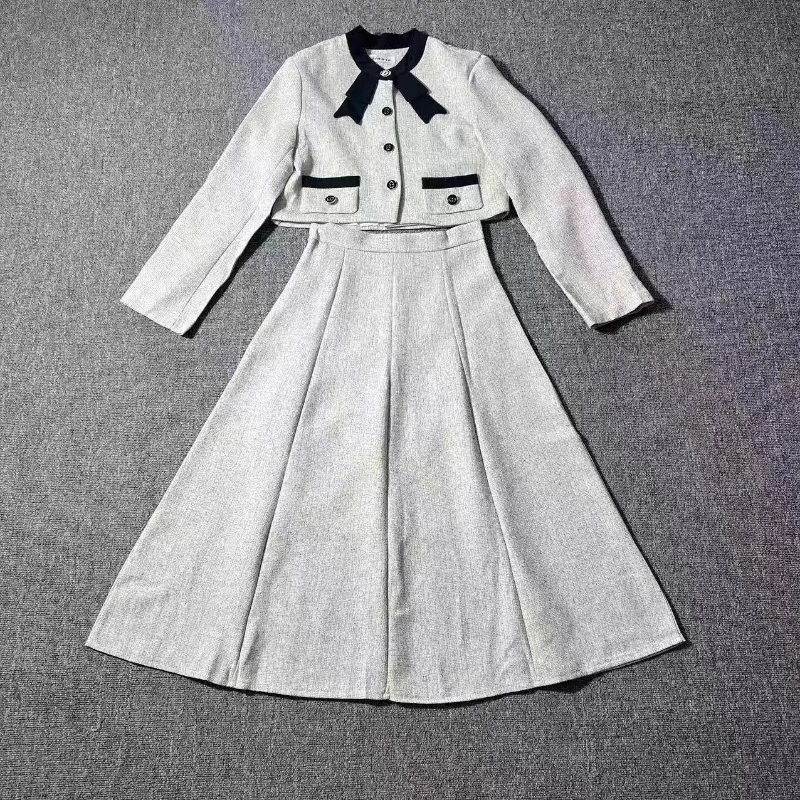 Spring Winter Vintage Elegant 2 Piece Sets Women Korea Fashion Casual Party Suits Female Chic Long Sleeve Tops +Solid Skirt 2025
Spring Winter Vintage Elegant 2 Piece Sets Women Korea Fashion Casual Party Suits Female Chic Long Sleeve Tops +Solid Skirt 2025