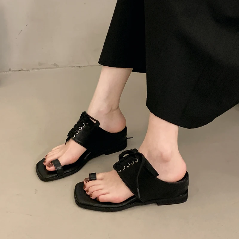 Women's Summer New Clip Toe Slippers Lace-up Sandals Flats Casual Shoes Fashion Flip Flops Walking Shoes
Women's Summer New Clip Toe Slippers Lace-up Sandals Flats Casual Shoes Fashion Flip Flops Walking Shoes