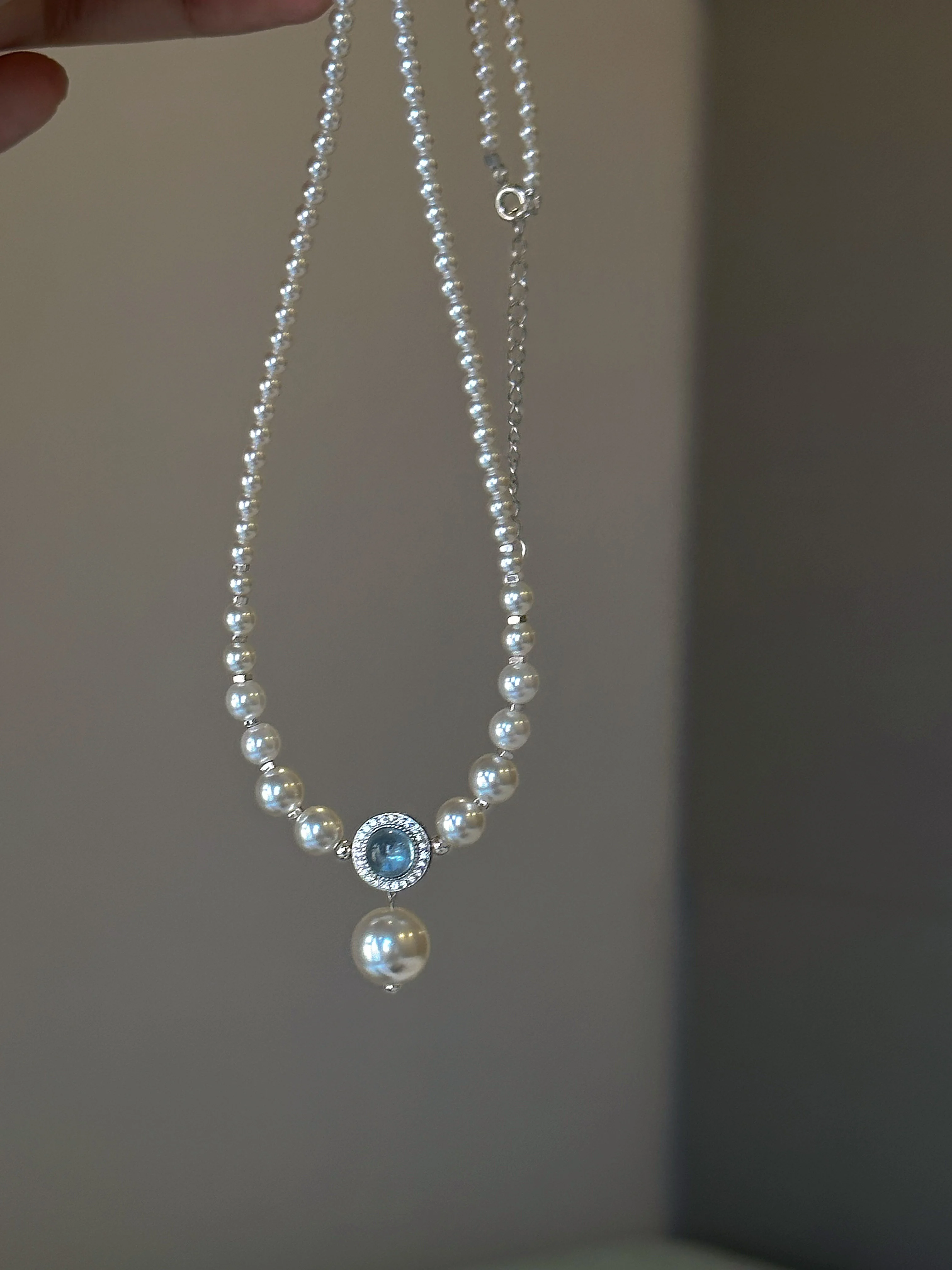 Original Strong Light Pearl S925 Sterling Silver Necklace Gradient Color Unique Design
Original Strong Light Pearl S925 Sterling Silver Necklace Gradient Color Unique Design