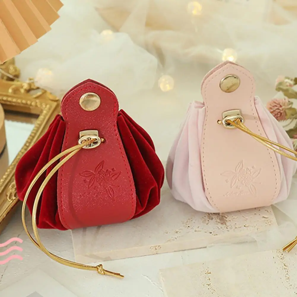 Velvet Drawstring Pouch Buckle Closure Soft Fabric Package for Wedding Party Gift Faux Leather Party Candy Pouch Jewelry Sachet
Velvet Drawstring Pouch Buckle Closure Soft Fabric Package for Wedding Party Gift Faux Leather Party Candy Pouch Jewelry Sachet