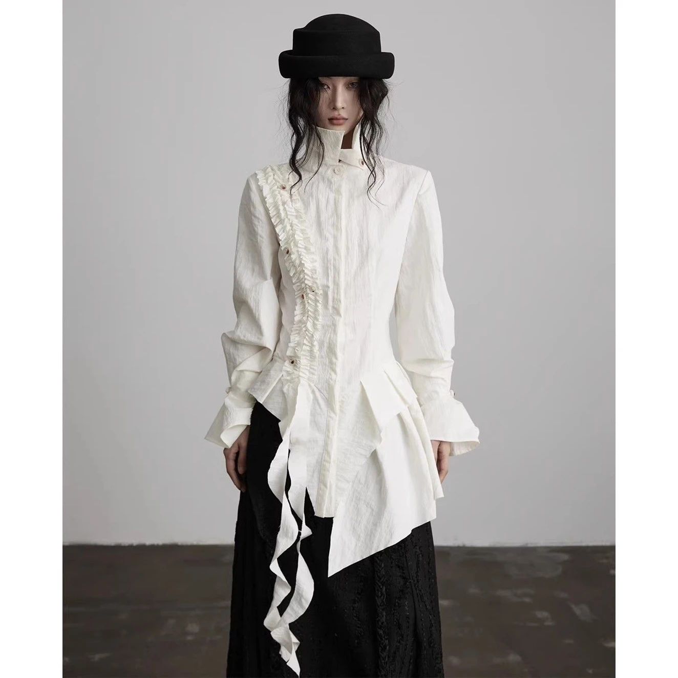 Women's Shirt with Ruffle Edge Design, Long Sleeved White Shirt for Women Spring and Autumn
Women's Shirt with Ruffle Edge Design, Long Sleeved White Shirt for Women Spring and Autumn
