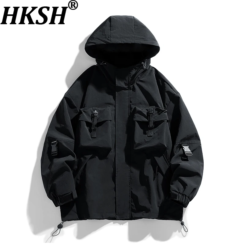 Мужская куртка HKSH весна-осень, новая, модная, в стиле сафари, с лоскутным дизайном, свободного кроя, с капюшоном, для активного отдыха, повседневная, универсальная, модель HK18473
Мужская куртка HKSH весна-осень, новая, модная, в стиле сафари, с лоскутным дизайном, свободного кроя, с капюшоном, для активного отдыха, повседневная, универсальная, модель HK18473