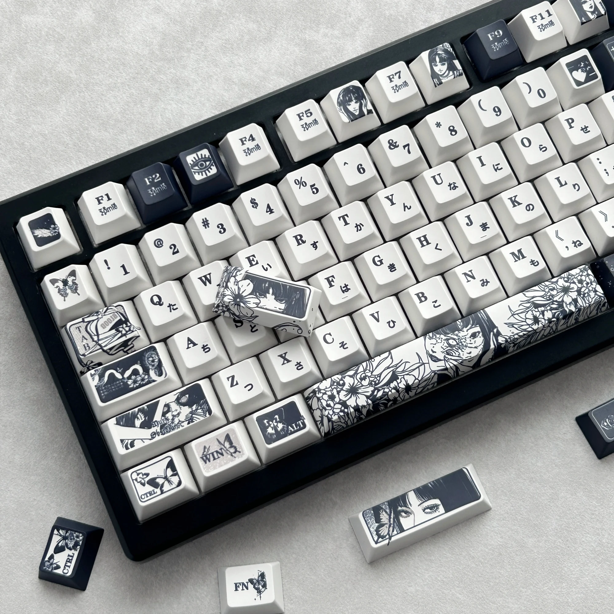 MAIMOOO Kawakami Tomie Anime Keycaps Cherry MOA Profile Japanese Horror Manga Keycap PBT Custom Korean/Russian/Thai Keyboard Cap
MAIMOOO Kawakami Tomie Anime Keycaps Cherry MOA Profile Japanese Horror Manga Keycap PBT Custom Korean/Russian/Thai Keyboard Cap