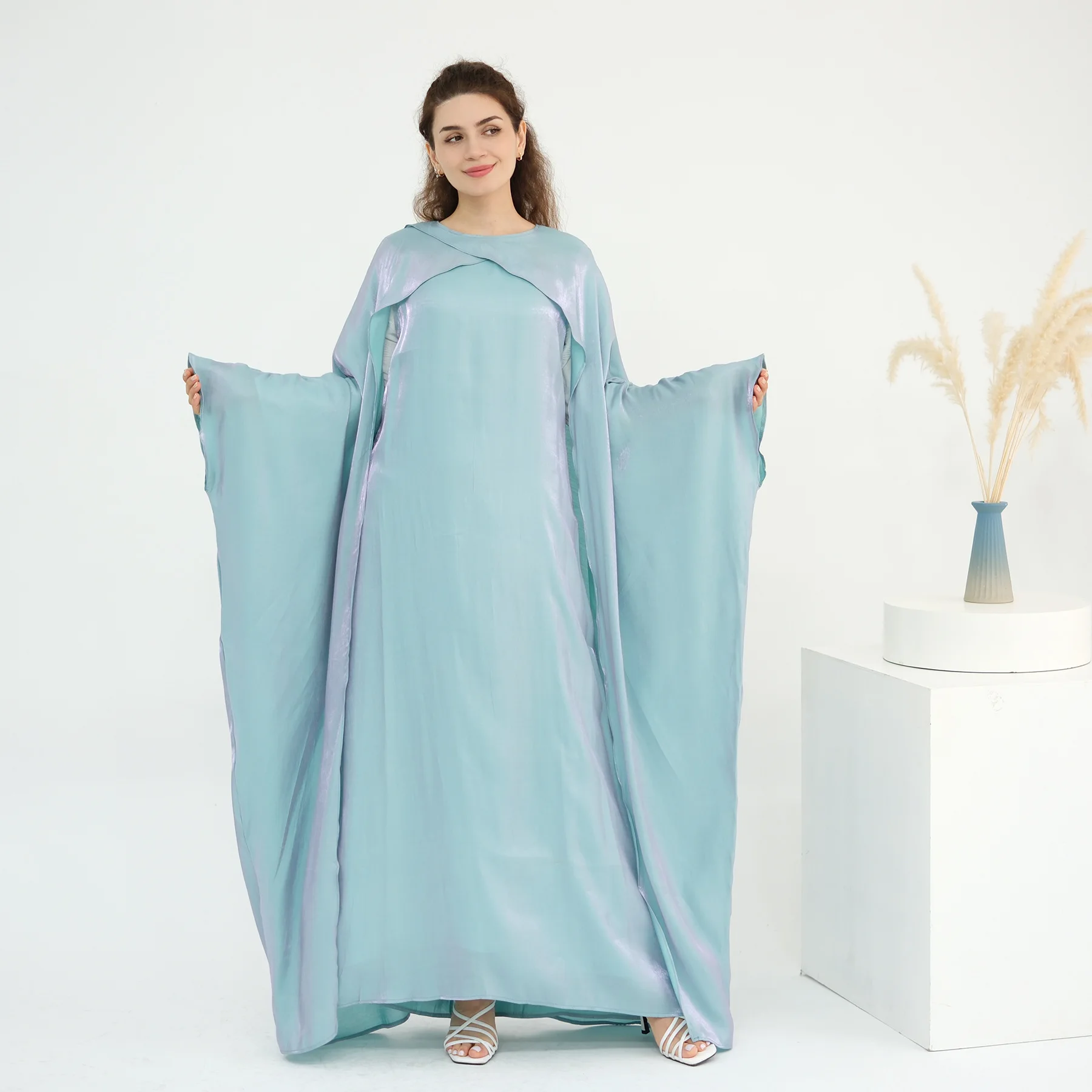 Loose Ramadan Muslim Dress Bat Sleeve Women Beading Abaya Khimar Jilbab Kaftan Robe Eid Hijab Dresses Kimono Islamic Clothing
Loose Ramadan Muslim Dress Bat Sleeve Women Beading Abaya Khimar Jilbab Kaftan Robe Eid Hijab Dresses Kimono Islamic Clothing