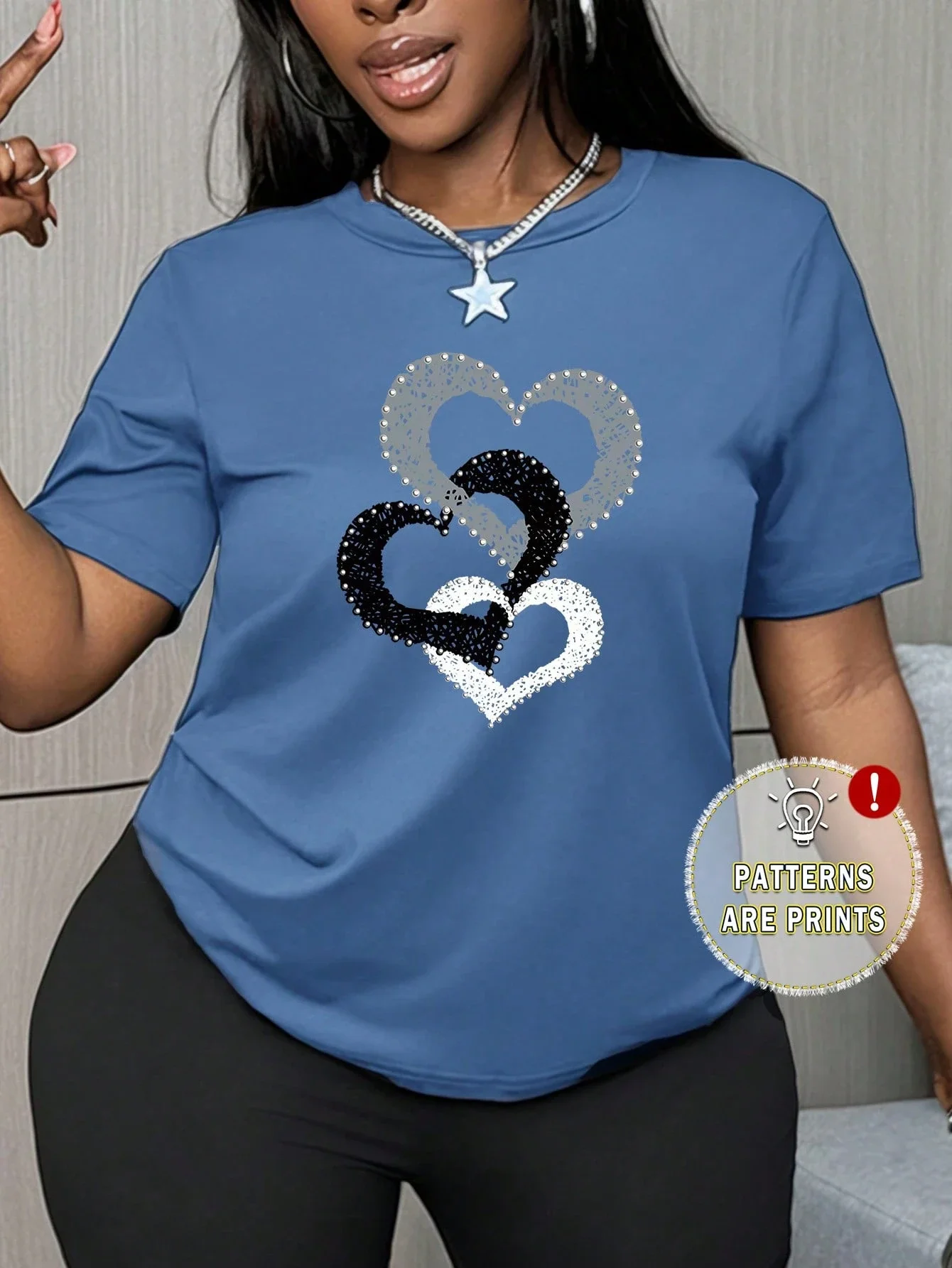 Plus Size Women Heart Printed Round Neck T-Shirt Casual Summer Top
Plus Size Women Heart Printed Round Neck T-Shirt Casual Summer Top