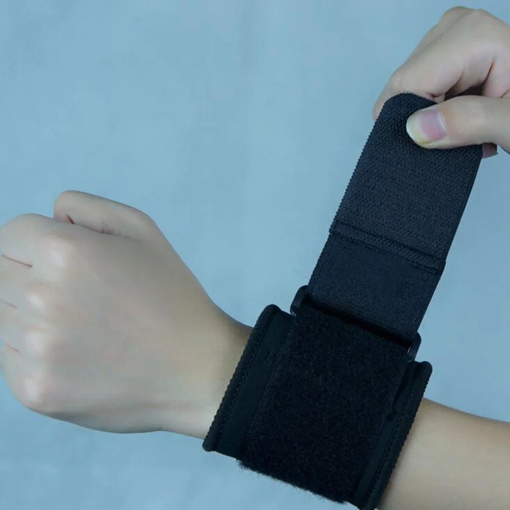 2Pcs Sports Wristband Wrist Support Brace Adjustable Bandage for Men Women Anti-Sprain Fitness Protection Exercise Basketball
2Pcs Sports Wristband Wrist Support Brace Adjustable Bandage for Men Women Anti-Sprain Fitness Protection Exercise Basketball