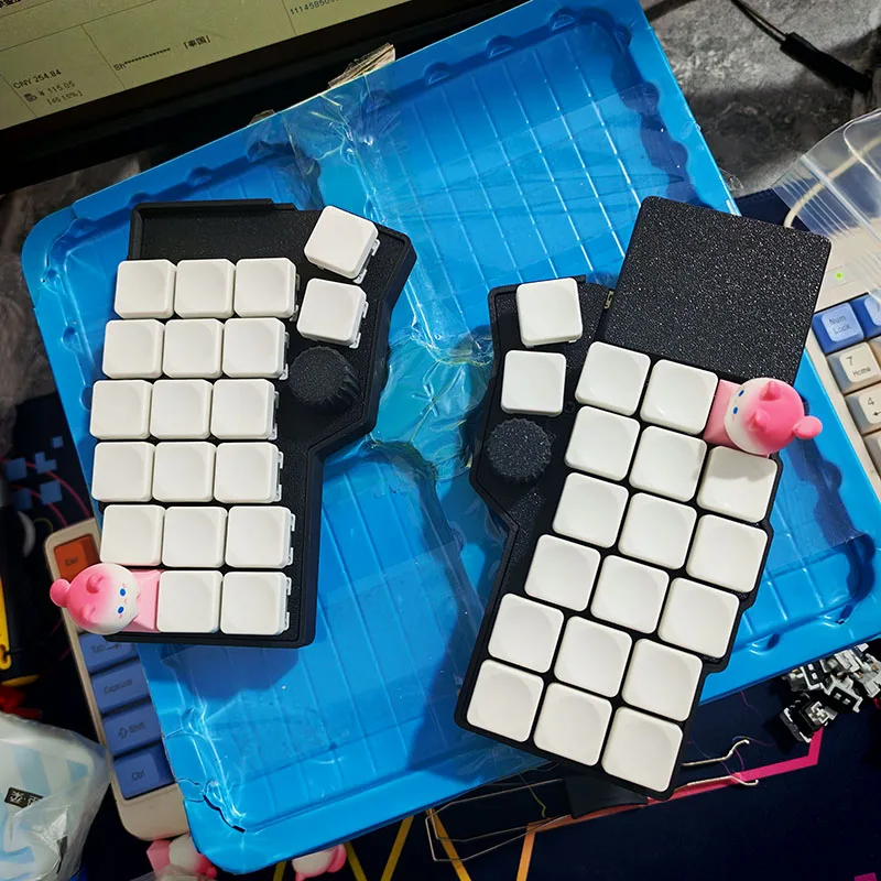 Corne V4.1 MX Procyon Split Keyboard Kit Custom RGB VIA Touch Pad with Mouse Knob Hot-swap DIY Ergonomics for Gifts To Friends
Corne V4.1 MX Procyon Split Keyboard Kit Custom RGB VIA Touch Pad with Mouse Knob Hot-swap DIY Ergonomics for Gifts To Friends