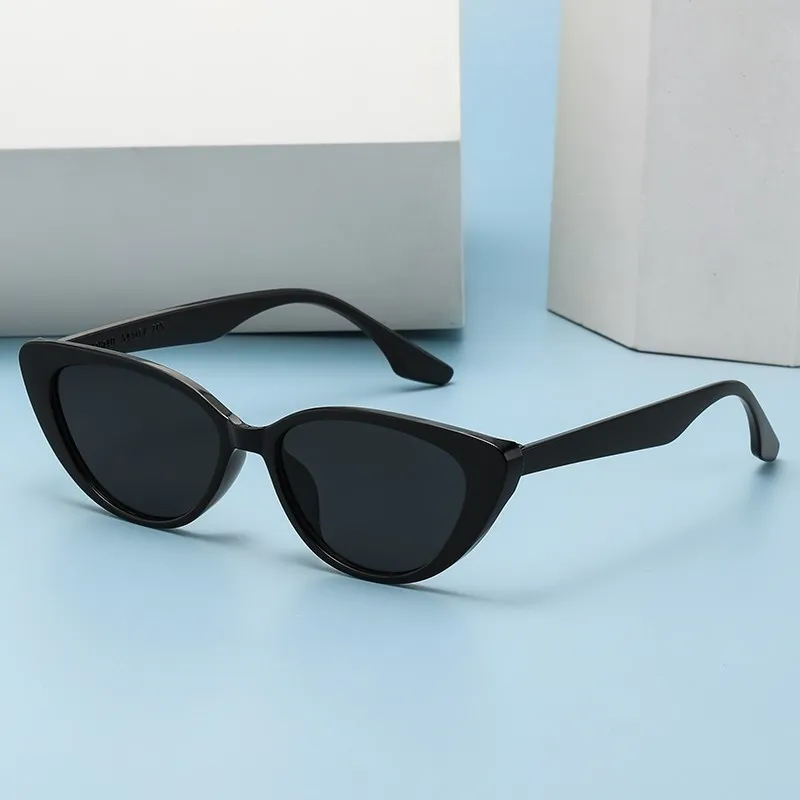 Fashion Sunglasses Women Vintage Brand Designer Cat Eye Sun Glasses For Women Protection Female Shades Eyewear Anti-glare UV400
Fashion Sunglasses Women Vintage Brand Designer Cat Eye Sun Glasses For Women Protection Female Shades Eyewear Anti-glare UV400