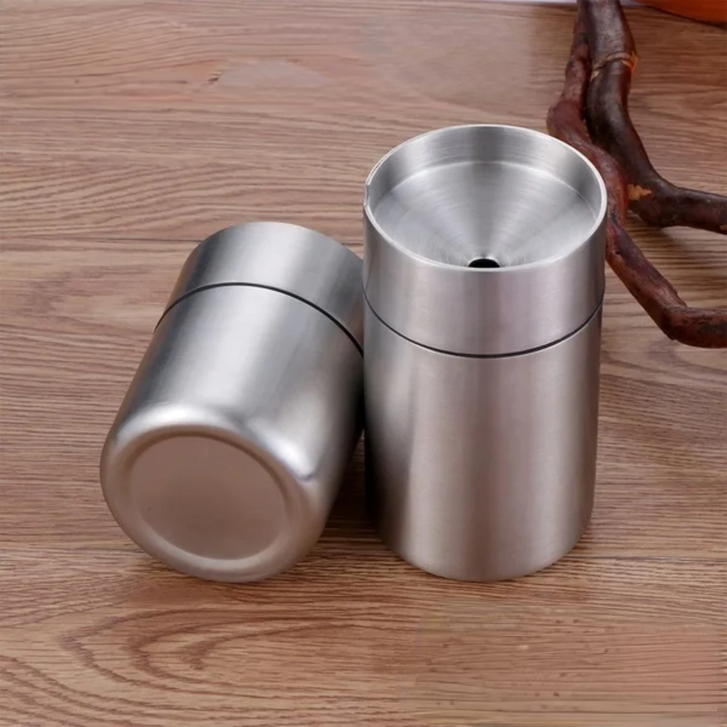 Retardant Windproof Durable Stainless Steel Ash Holder Funnel Shaped Lid Car Ashtray
Retardant Windproof Durable Stainless Steel Ash Holder Funnel Shaped Lid Car Ashtray