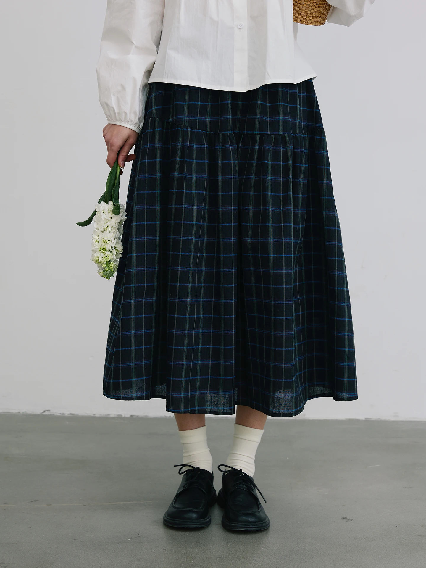 Длинная юбка-миди Willbewell в стиле ретро, темно-синяя, в клетку, с высокой талией, из хлопка, для женщин, весенняя коллекция, модная
Длинная юбка-миди Willbewell в стиле ретро, темно-синяя, в клетку, с высокой талией, из хлопка, для женщин, весенняя коллекция, модная