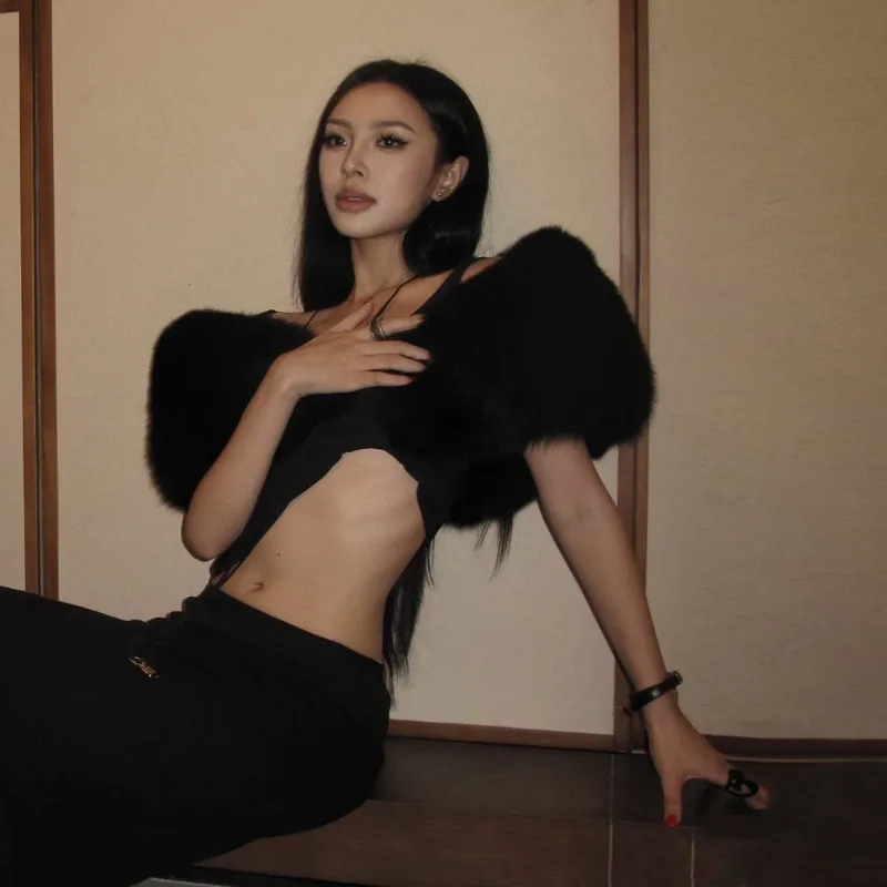 Женская однотонная модная шаль из искусственного меха на шнуровке, универсальная асимметричная пушистая теплая накидка, теплая повседневная уличная одежда, топы, накидки
Женская однотонная модная шаль из искусственного меха на шнуровке, универсальная асимметричная пушистая теплая накидка, теплая повседневная уличная одежда, топы, накидки