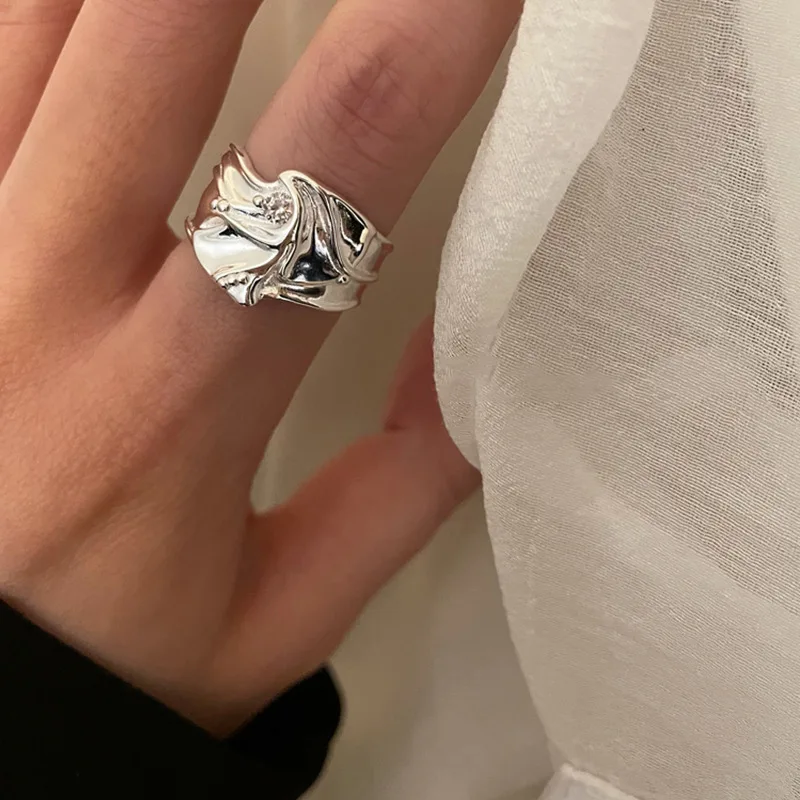 S925 Silver Irregular Ring for Women Vintage Exaggerated Cool aped Open Finger Ring Relief Personali Index Finger Ring
S925 Silver Irregular Ring for Women Vintage Exaggerated Cool aped Open Finger Ring Relief Personali Index Finger Ring