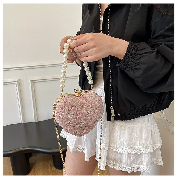 Heart Shaped Women Mini Handbag Bride Gold Women Luxury Evening Banquet Clutch Bags Shoulder Wedding Purse Party Crossbody Bag
Heart Shaped Women Mini Handbag Bride Gold Women Luxury Evening Banquet Clutch Bags Shoulder Wedding Purse Party Crossbody Bag