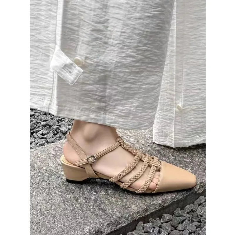 2026 Summer New Style French Retro Style Thick-Topped Knitted Headband Multi-Purpose Women's Sandals
2026 Summer New Style French Retro Style Thick-Topped Knitted Headband Multi-Purpose Women's Sandals