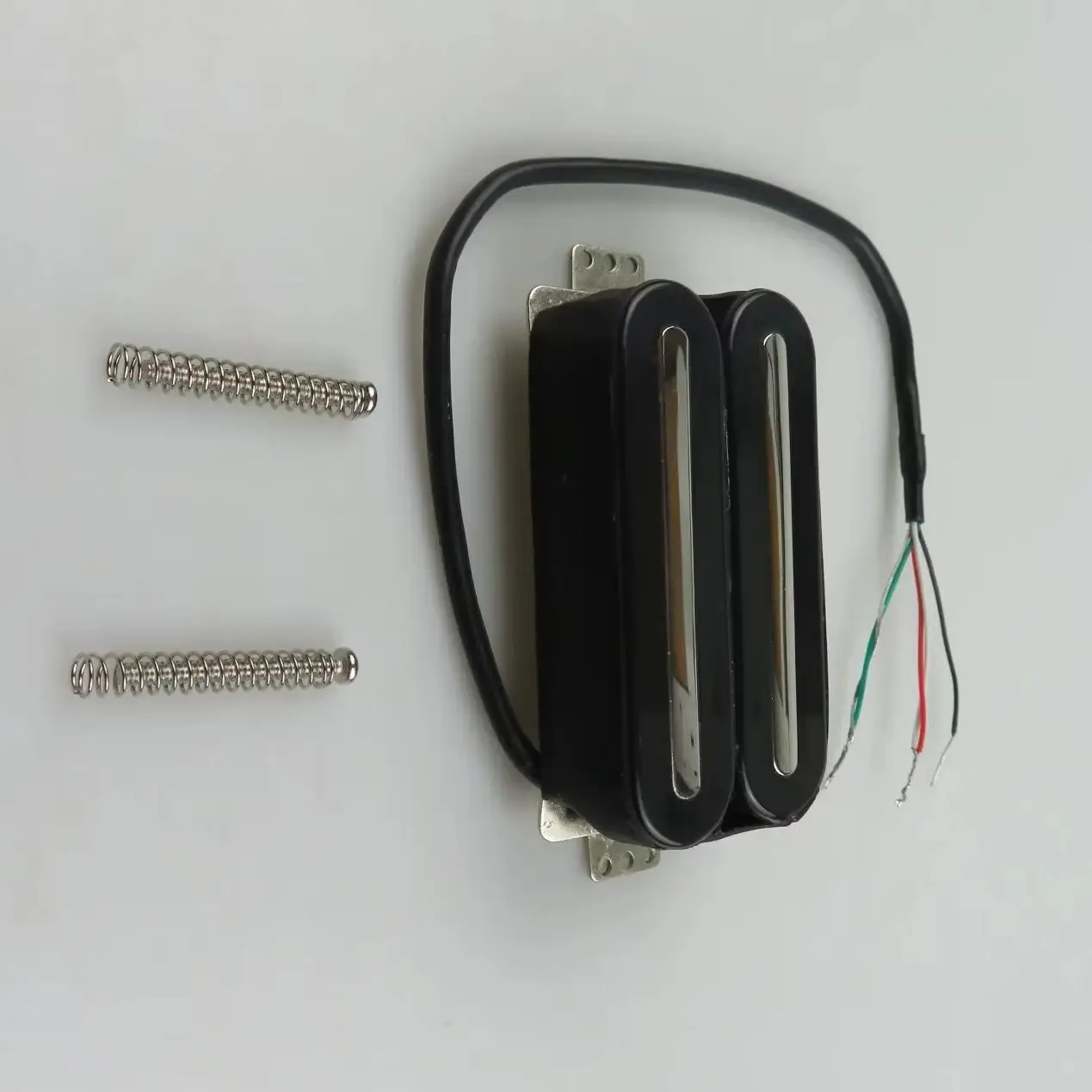 14.4K Hot Stuff High Output Double Rail Humbucker Pickup Cream Bridge Guitar Pickup 4 Lead Wire
14.4K Hot Stuff High Output Double Rail Humbucker Pickup Cream Bridge Guitar Pickup 4 Lead Wire