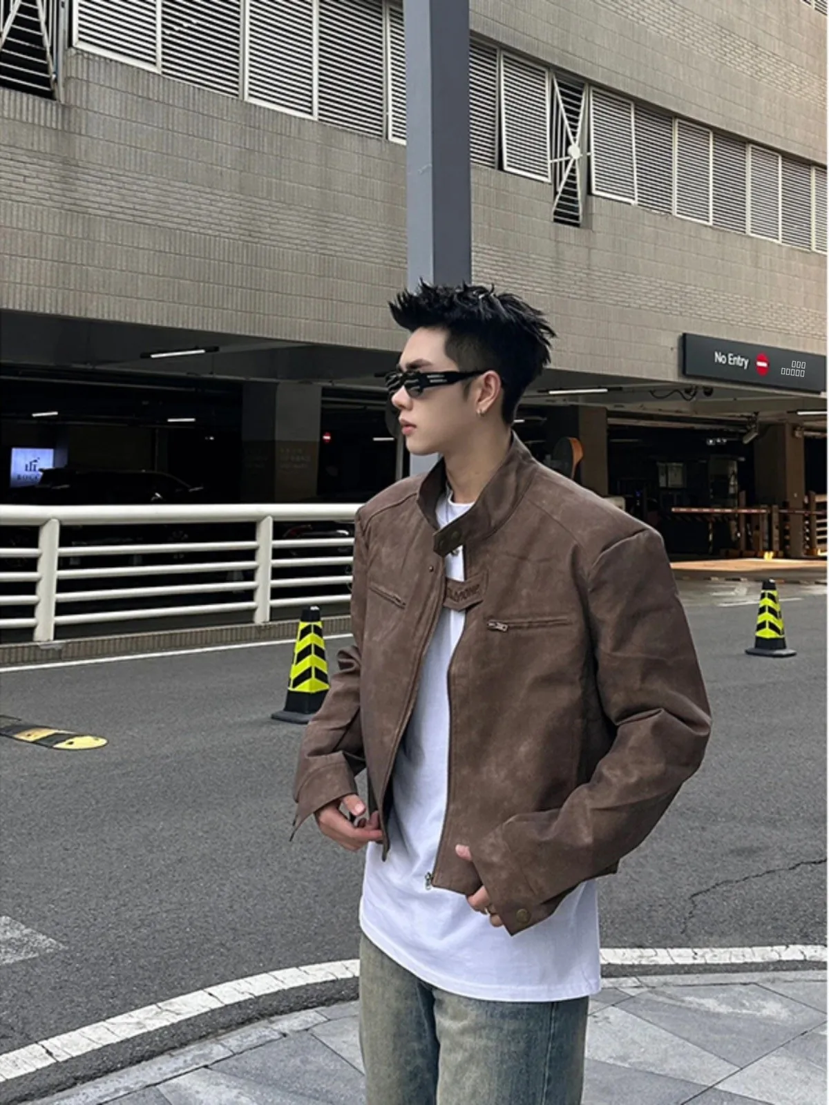 Мужская зимняя куртка American Sle ort Brown, модная, высококачественная, из замши, с воротником-пилотом, с подкладкой на плечах, молодежная, универсальная.
Мужская зимняя куртка American Sle ort Brown, модная, высококачественная, из замши, с воротником-пилотом, с подкладкой на плечах, молодежная, универсальная.