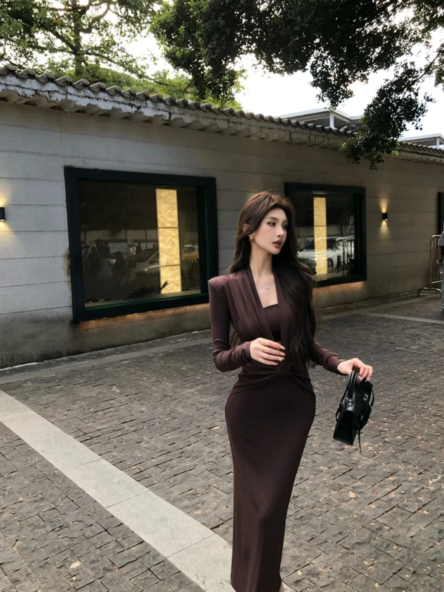 Burgundy Long Sleeve V-Neck Dress Women's Early Spring Inner Wear Elegant Slim Fit Waist Cinched Long Skirt French Style Poly...
Burgundy Long Sleeve V-Neck Dress Women's Early Spring Inner Wear Elegant Slim Fit Waist Cinched Long Skirt French Style Poly...