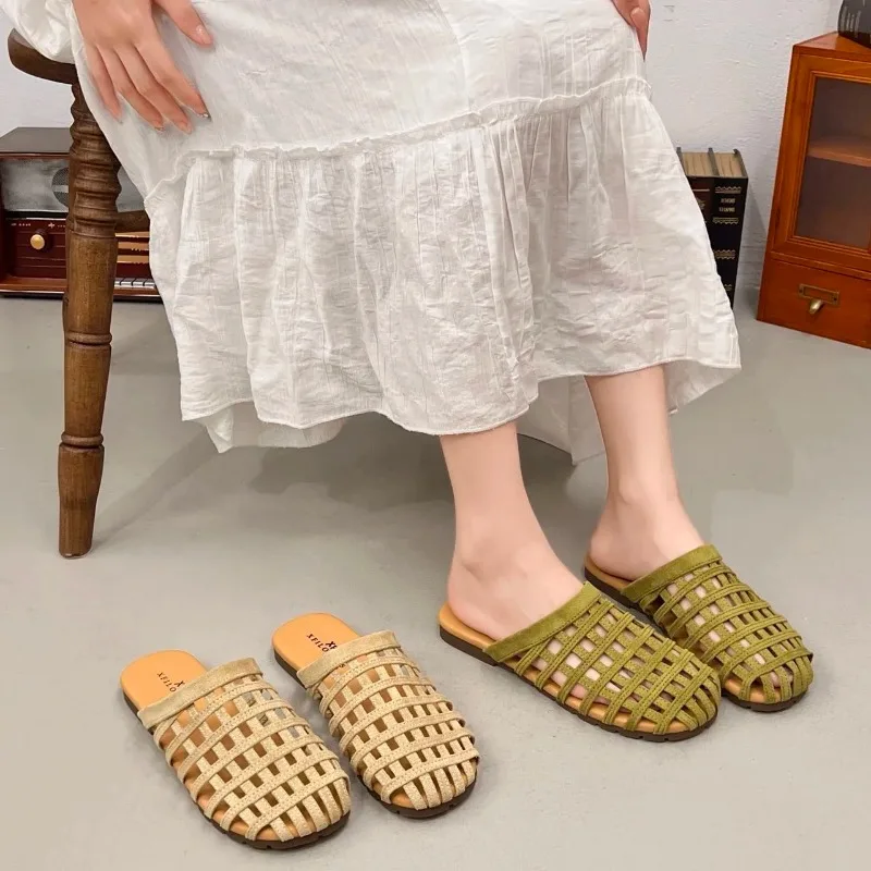 Women's 2026 Summer New Breathable Slip-on Low-heeled Roman Sandals Retro Niche Woven Hollow Baotou Semi-slippers
Women's 2026 Summer New Breathable Slip-on Low-heeled Roman Sandals Retro Niche Woven Hollow Baotou Semi-slippers