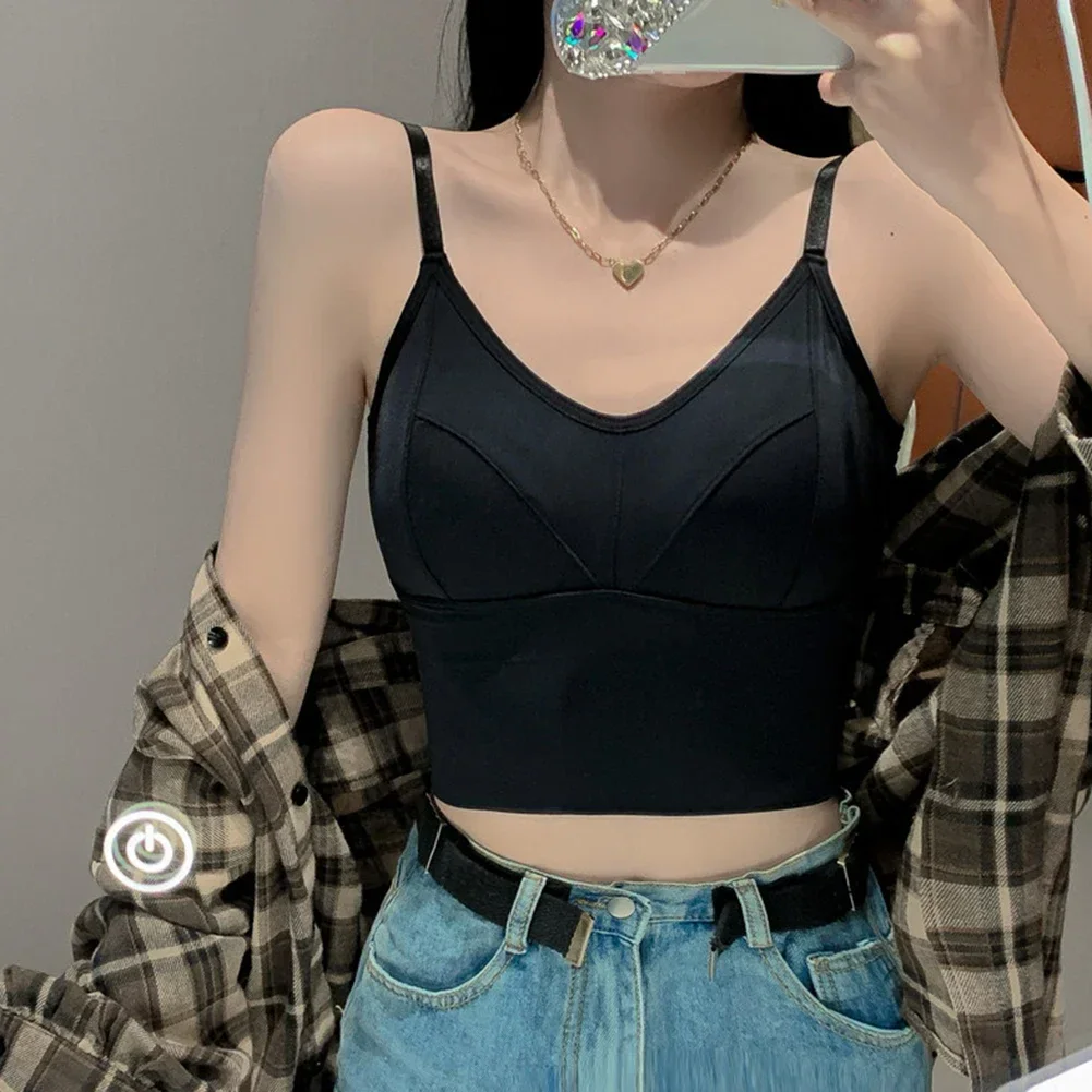 Breathable Vest Ice Silk Top Summer Outfit Lightweight Fabric Multiple Seasons Regular Length Sleeveless Design
Breathable Vest Ice Silk Top Summer Outfit Lightweight Fabric Multiple Seasons Regular Length Sleeveless Design