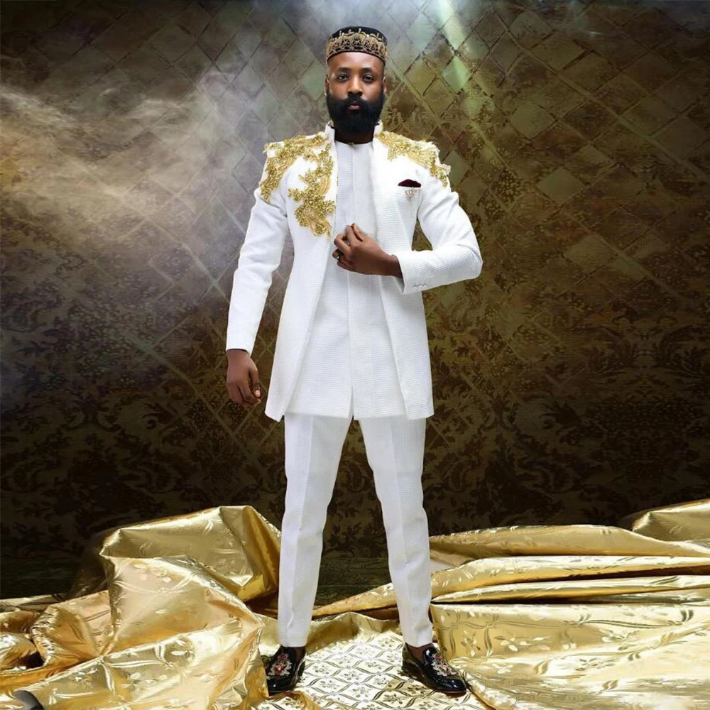 African Gold Beaded Appliques Suits Men For Wedding Single Breasted Jacket Pants 2 Pieces Groom Tuxedo Cutomized ropa hombre
African Gold Beaded Appliques Suits Men For Wedding Single Breasted Jacket Pants 2 Pieces Groom Tuxedo Cutomized ropa hombre