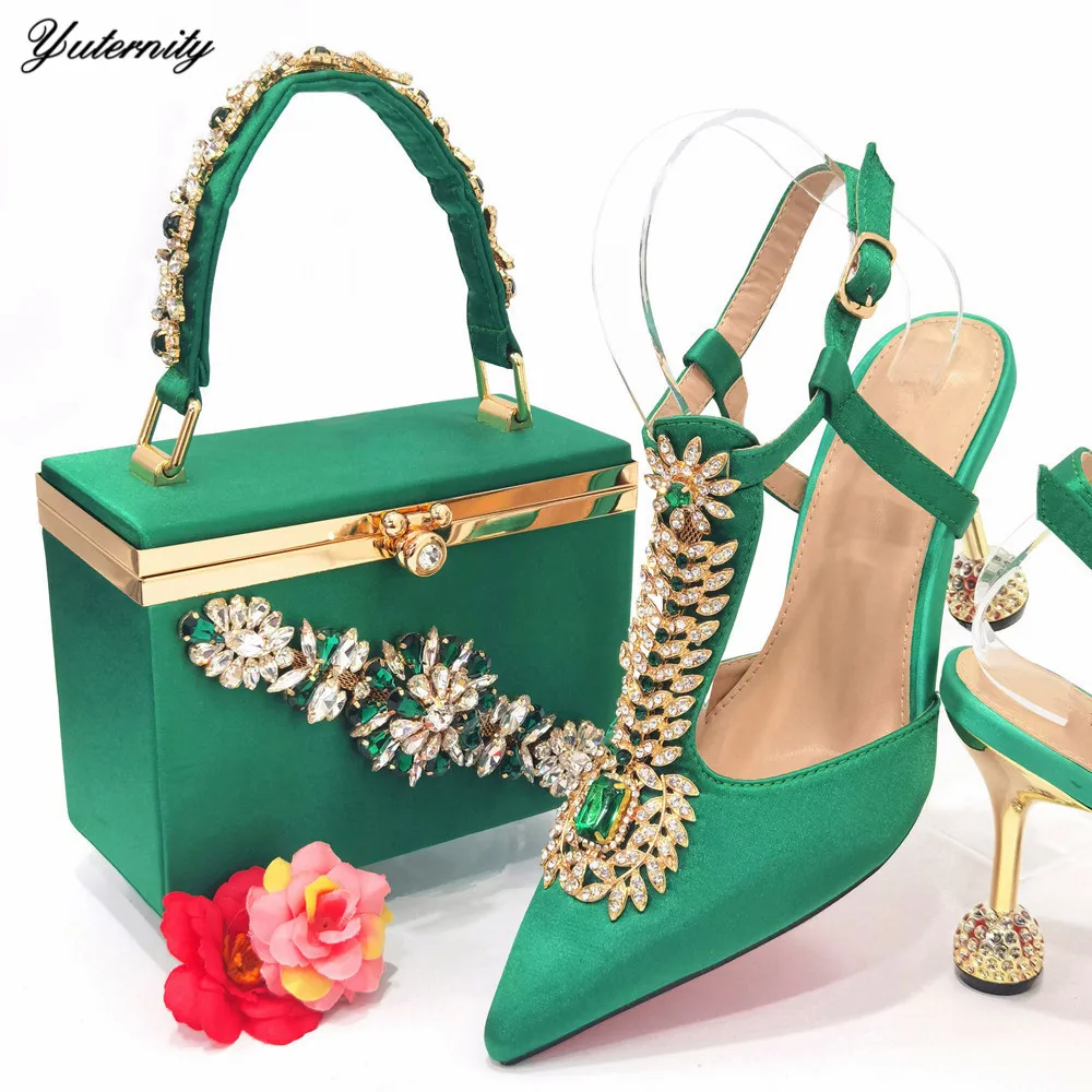 Fashion Luxury Rhinestone Sandal Green Color Shoes And Bag To Match Set New African Women High Heels Shoes And Bag Set For Party
Fashion Luxury Rhinestone Sandal Green Color Shoes And Bag To Match Set New African Women High Heels Shoes And Bag Set For Party