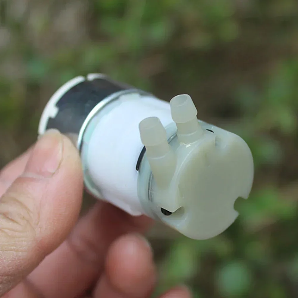 Двигатель водяного насоса Micro 500, 12 В постоянного тока, самовсасывающий насос, бесшумный электрический мембранный насос, боковой интерфейс с большим расходом
Двигатель водяного насоса Micro 500, 12 В постоянного тока, самовсасывающий насос, бесшумный электрический мембранный насос, боковой интерфейс с большим расходом