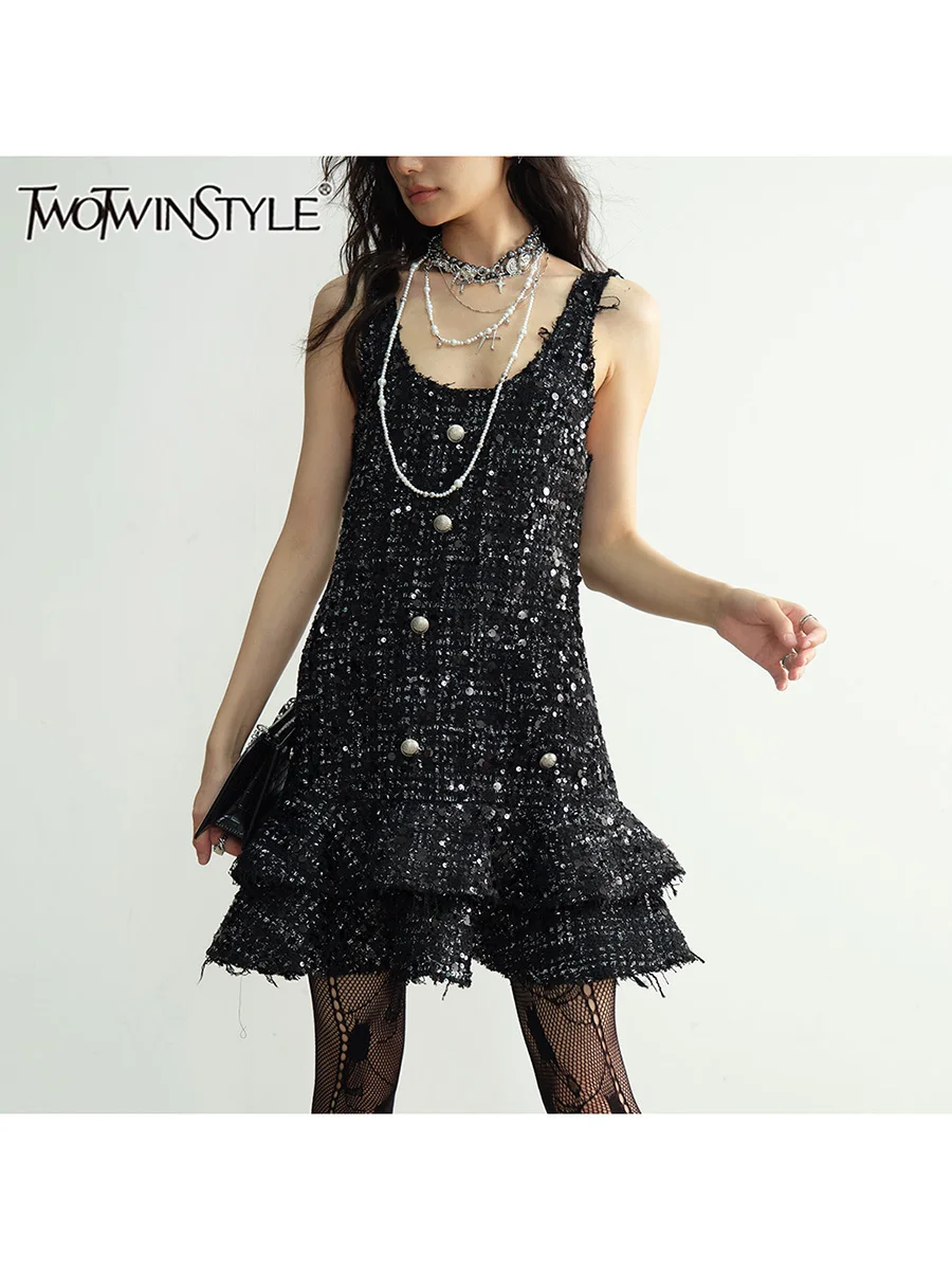 TWOTWINSTYLE Лоскутные сексуальные платья для похудения с блестками для женщин с круглым вырезом и рукавами с высокой талией и оборками, женский модный стиль
TWOTWINSTYLE Лоскутные сексуальные платья для похудения с блестками для женщин с круглым вырезом и рукавами с высокой талией и оборками, женский модный стиль