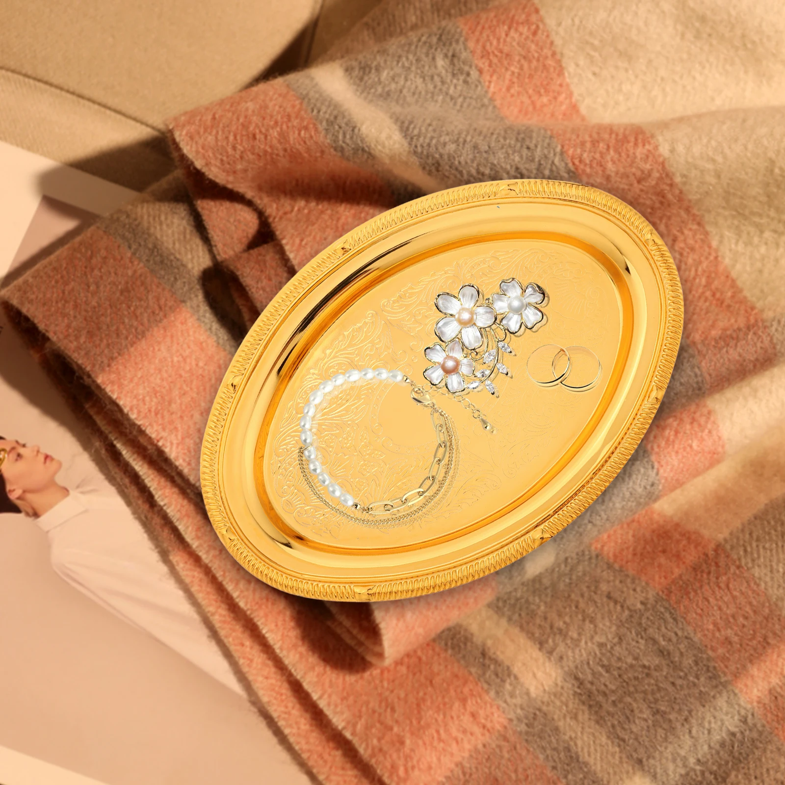 1pcs Elegant European Style Metal Jewelry Tray Organizer Home Decor Serving Tray For Dessert Candles Ring Holder Small Oval Dish
1pcs Elegant European Style Metal Jewelry Tray Organizer Home Decor Serving Tray For Dessert Candles Ring Holder Small Oval Dish