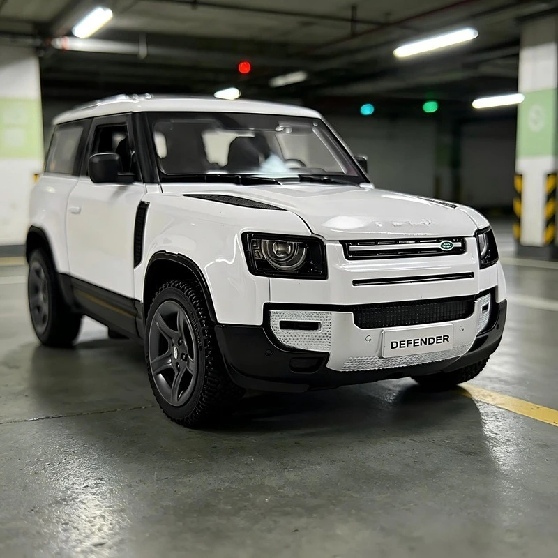 1:24 Defender 90 SUV Alloy Car Model Diecast Metal Off-Road Toy Vehicles Pull Back Collection Birthday
1:24 Defender 90 SUV Alloy Car Model Diecast Metal Off-Road Toy Vehicles Pull Back Collection Birthday