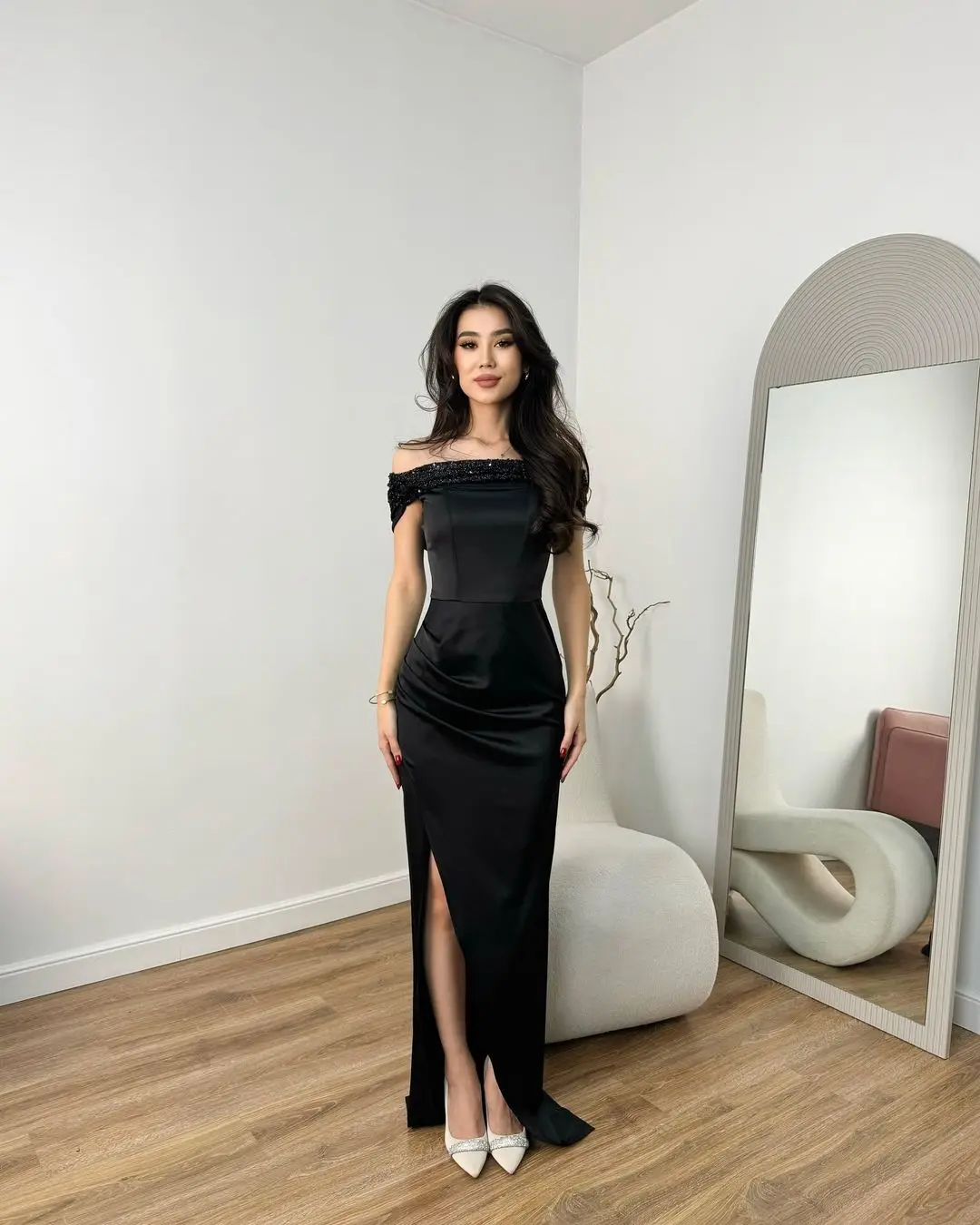 Customized Mermaid Sleeveless Prom Dresses Off The Shoulder Pleated Beadings Side Split Floor Length Evening Party Dresses
Customized Mermaid Sleeveless Prom Dresses Off The Shoulder Pleated Beadings Side Split Floor Length Evening Party Dresses