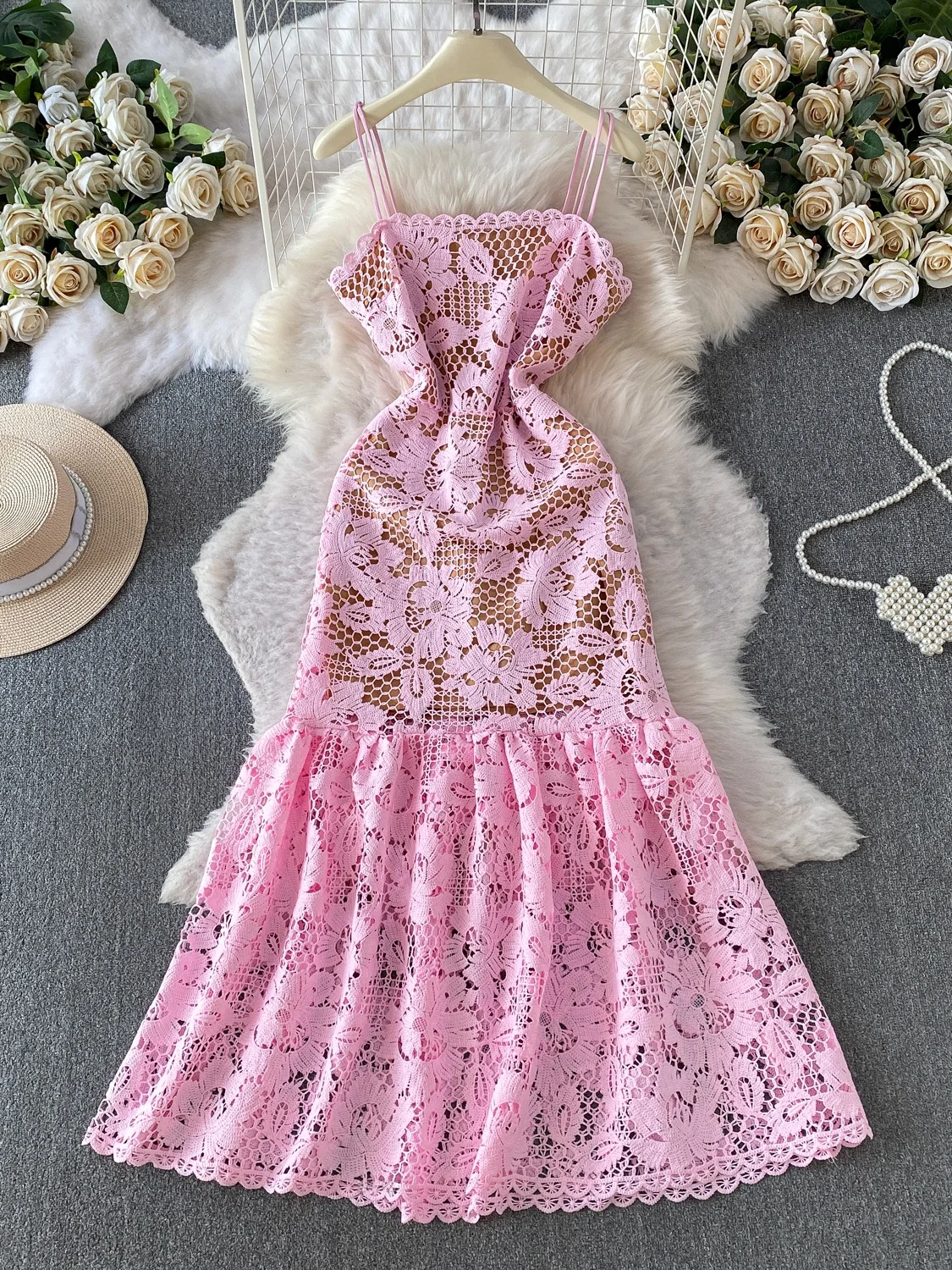 Elegant Fish Tail Long Dress Lace Hollow out Bridal Gown Holiday Style Women's Summer High Waist Slim Fit Morning Robe Skirt
Elegant Fish Tail Long Dress Lace Hollow out Bridal Gown Holiday Style Women's Summer High Waist Slim Fit Morning Robe Skirt