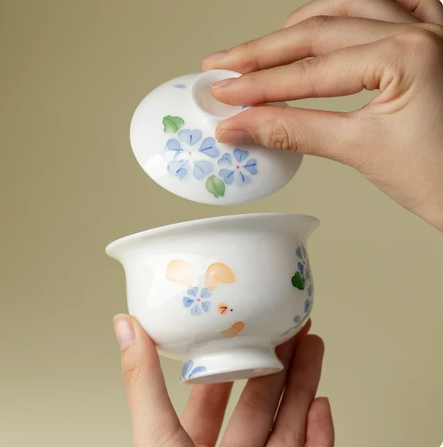 Pure Hand-Painted Rabbit Sleep Flower Cover Bowl High Aesthetic Value Tea Brewing Bowl Tea Ceremony Three-Piece Set
Pure Hand-Painted Rabbit Sleep Flower Cover Bowl High Aesthetic Value Tea Brewing Bowl Tea Ceremony Three-Piece Set