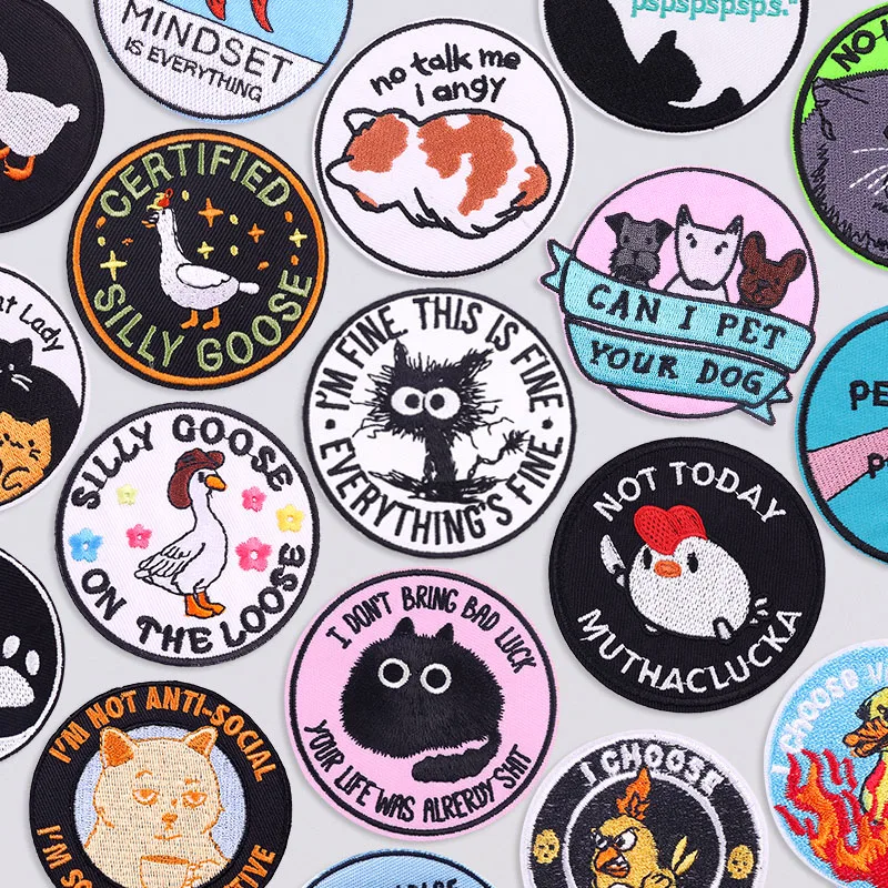 Забавная круглая нашивка с вышивкой животных, аппликация с мультяшным котом, железные нашивки для одежды, наклейки, нашивки на одежду, декоративная нашивка
Забавная круглая нашивка с вышивкой животных, аппликация с мультяшным котом, железные нашивки для одежды, наклейки, нашивки на одежду, декоративная нашивка